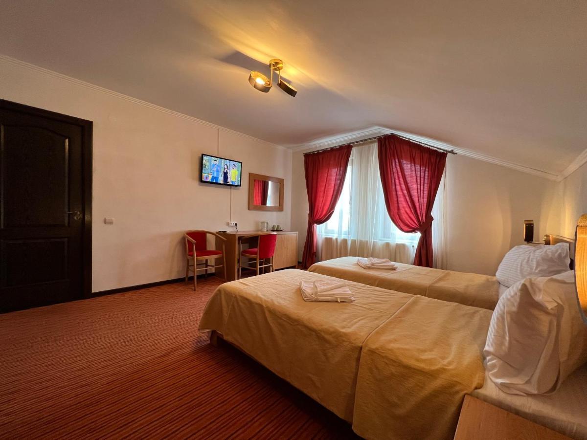 Casa Manu Hotel ซีบิว ภายนอก รูปภาพ